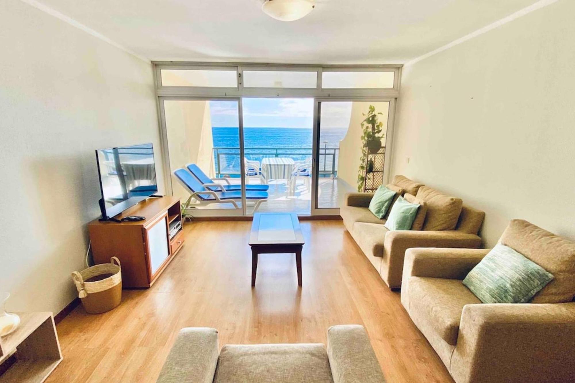 Serene Seaside Praia Formosa フンシャル エクステリア 写真