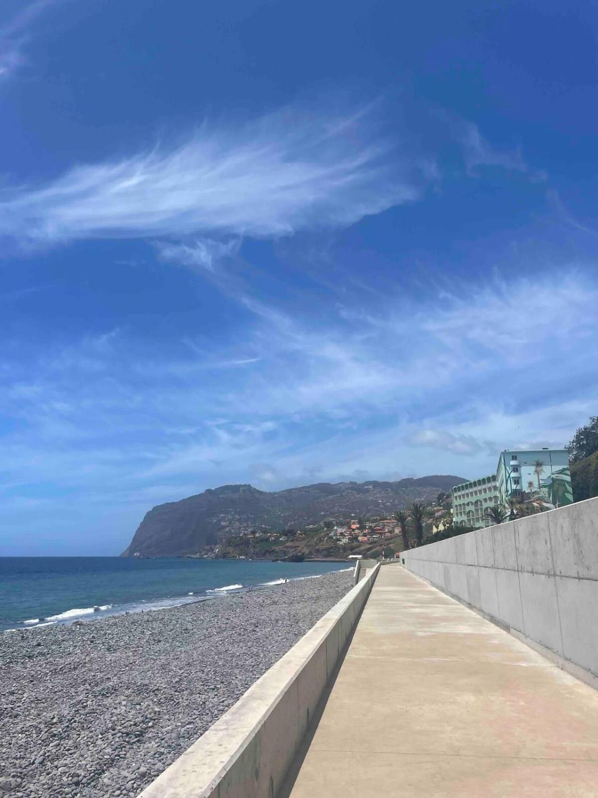 Serene Seaside Praia Formosa フンシャル エクステリア 写真