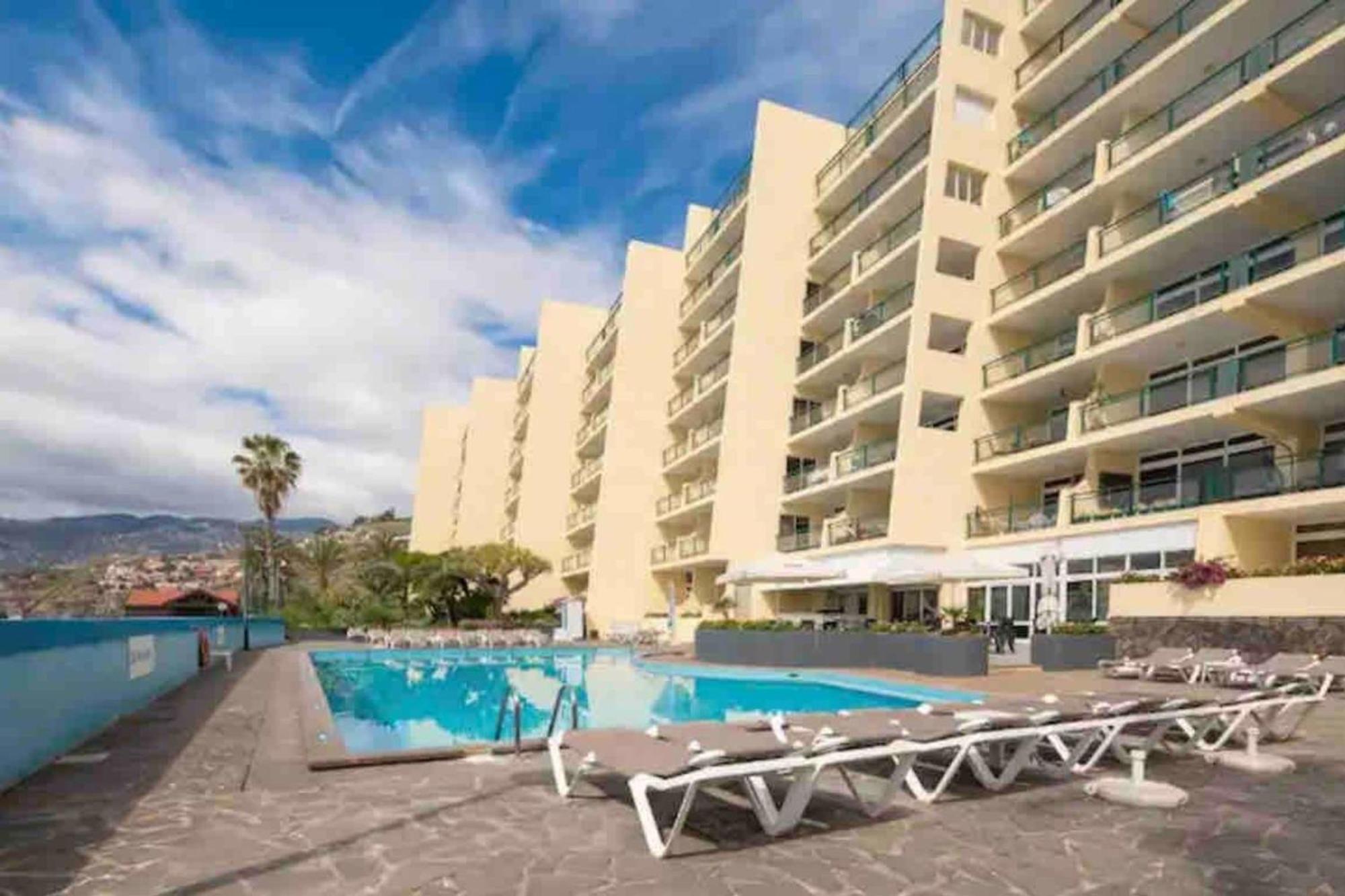 Serene Seaside Praia Formosa フンシャル エクステリア 写真